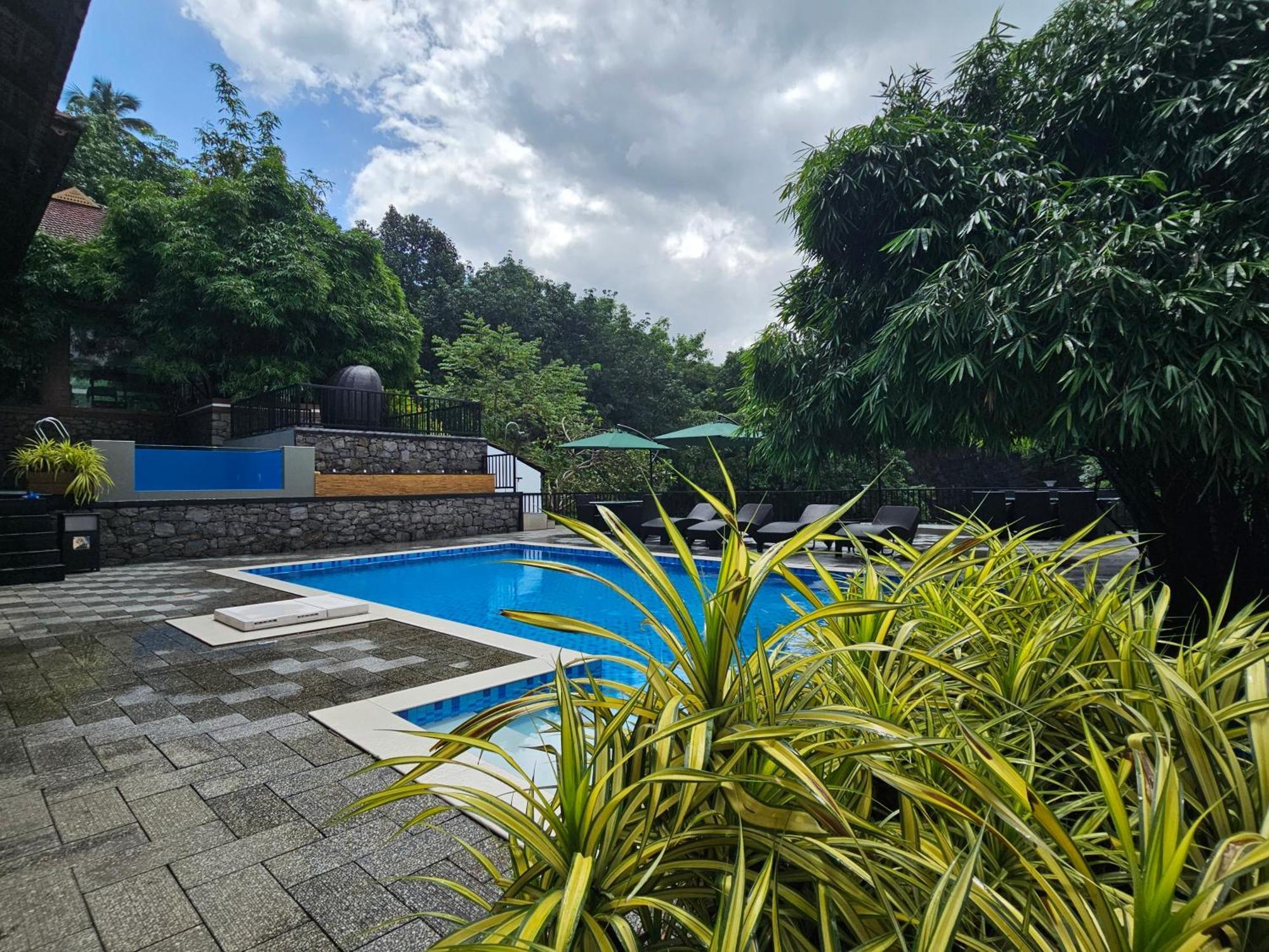 Athirapally Green Trees Athirappilly Exterior foto
