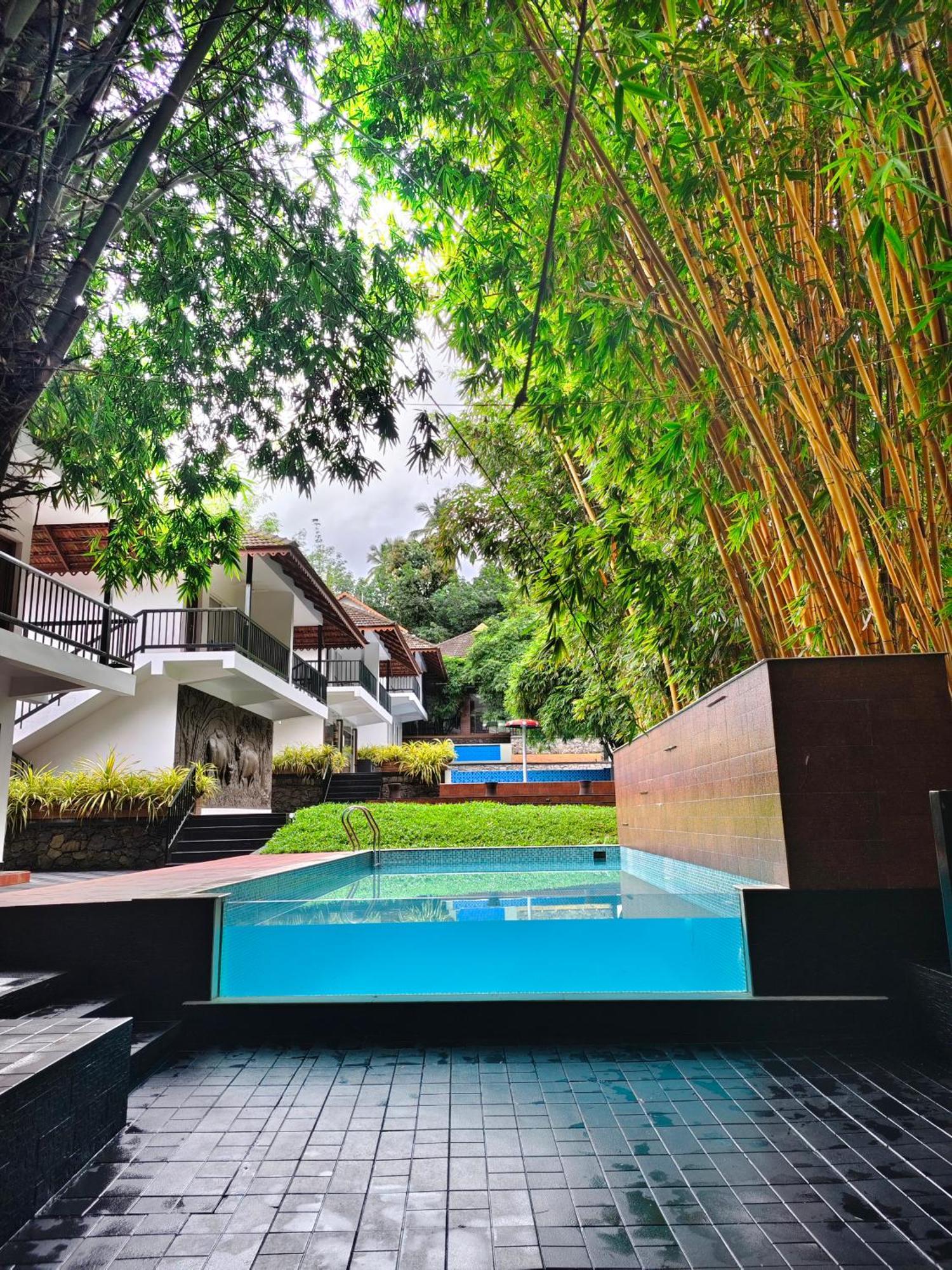 Athirapally Green Trees Athirappilly Exterior foto